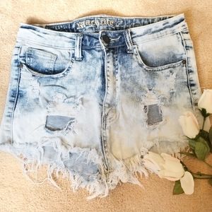 EUC Machine high waisted distressed shorts sz L
